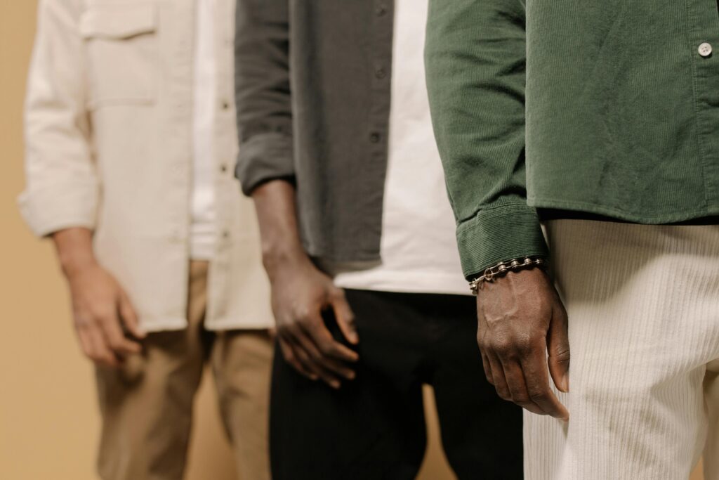 Budget Fashion to look stylish Minimal men's capsule wardrobe showing how 5 neutral budget pieces can create 15 different outfit combinations